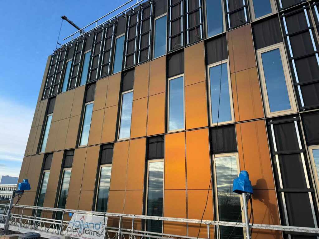 Project Dordrecht: 845 glas-glaspanelen in de gevel
